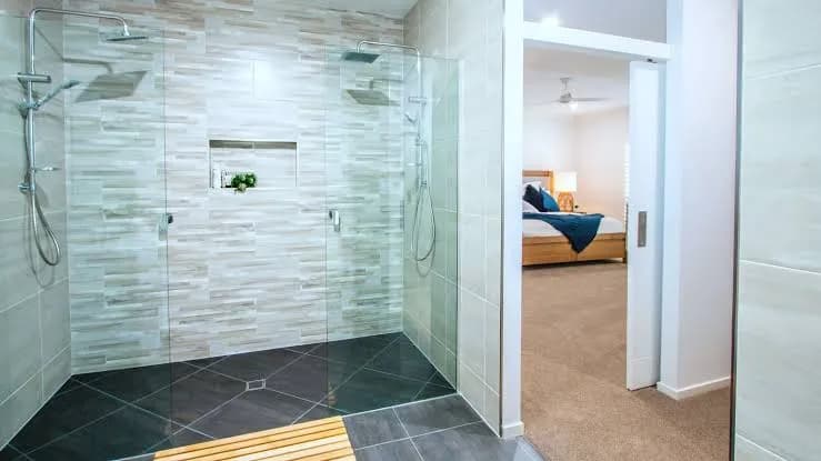 Shower Screen Singapore: Frameless vs Framed, Costs and Maintenance Tips